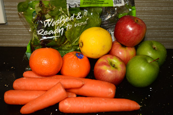 Fresh fruit and vegetables for feeding crickets
